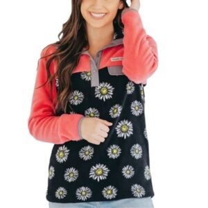 Simply Southern Daisy Pullover